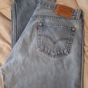 Levi 501 faded jeans